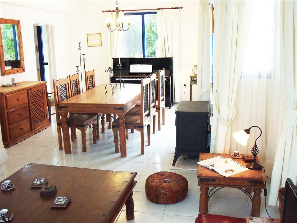 Kavalla Forest Villas Paphos Exteriör bild